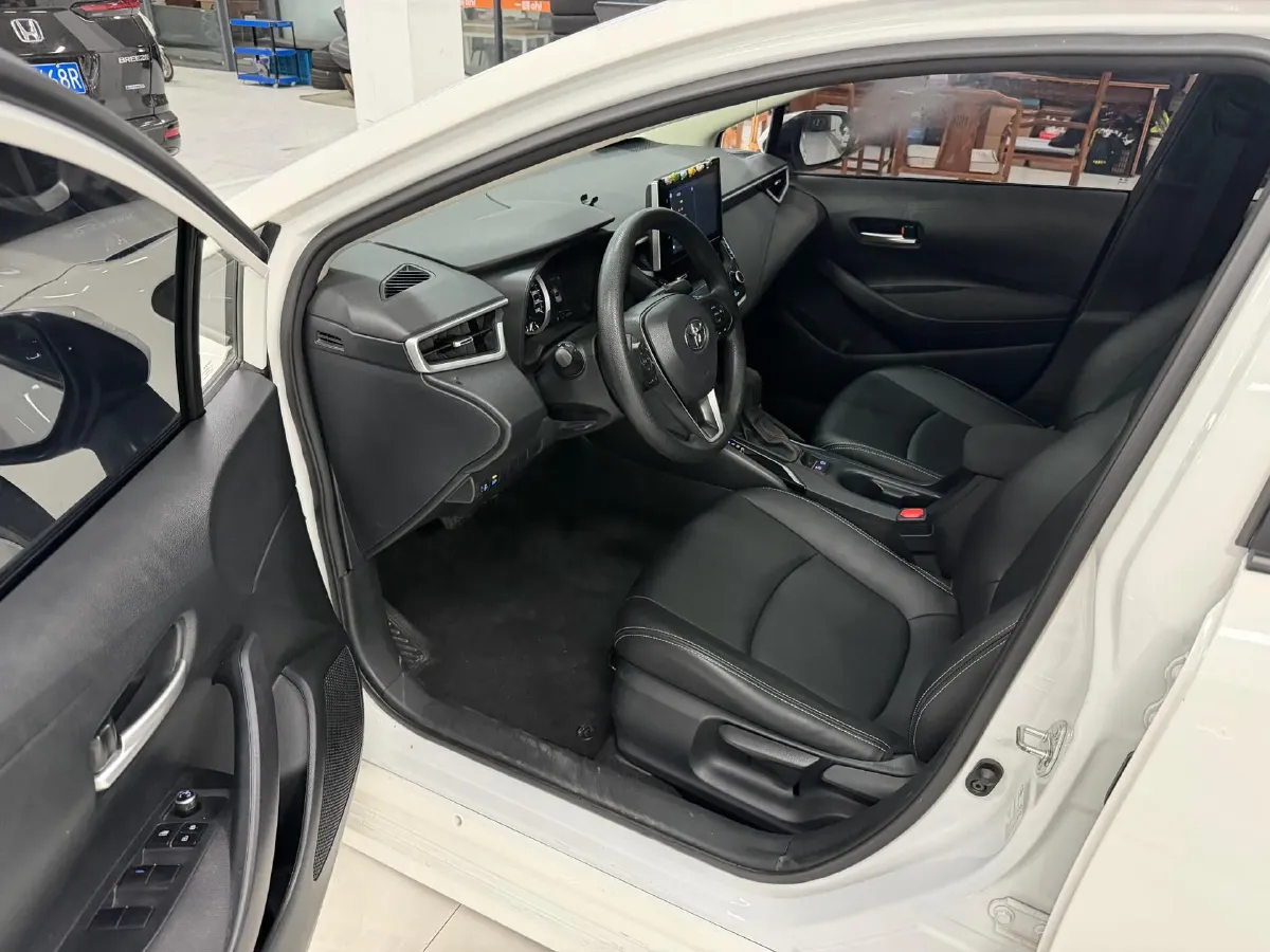 2021 Toyota Corolla 1.2T 116HP L4 CVT,autocango,china used car exporter,china ev exporter,chinese used car exporter,chinese used ev exporter