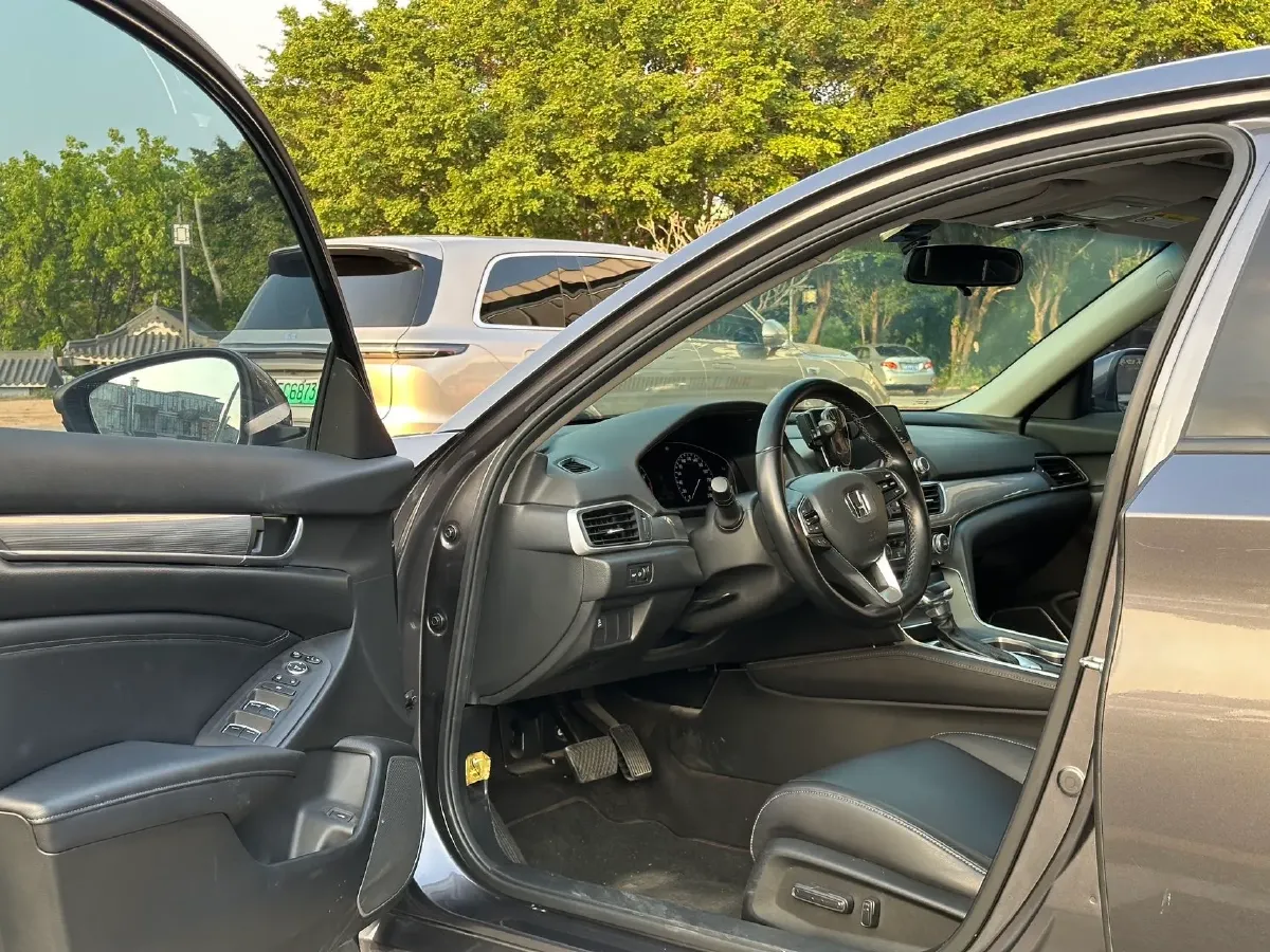 2018 Honda Accord 1.5T 194HP L4 CVT,autocango,china used car exporter,china ev exporter,chinese used car exporter,chinese used ev exporter