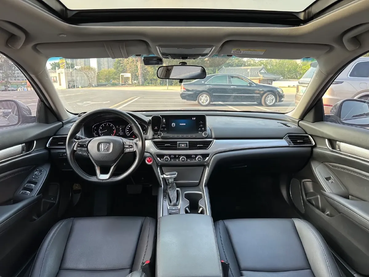 2018 Honda Accord 1.5T 194HP L4 CVT,autocango,china used car exporter,china ev exporter,chinese used car exporter,chinese used ev exporter