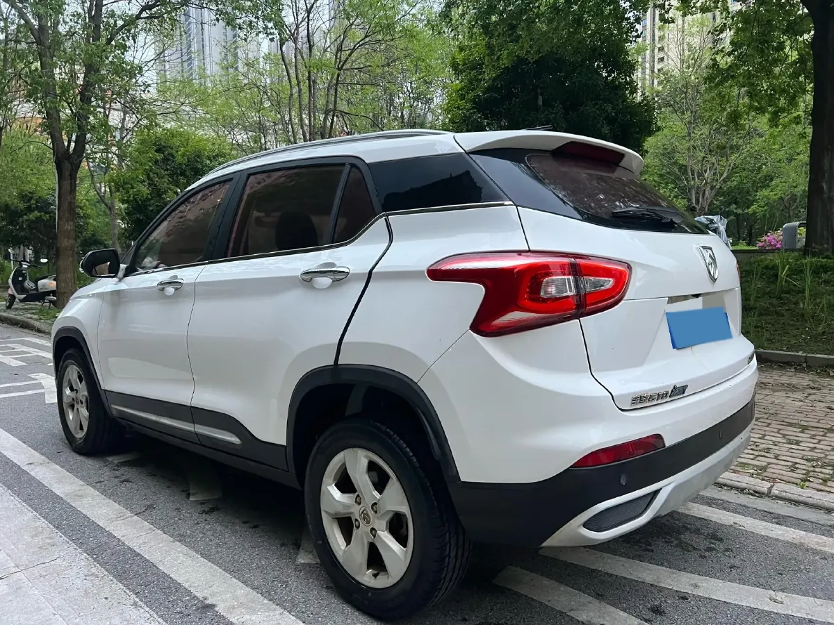2017 BaoJun 510 1.5L 112HP L4 6MT,autocango,china used car exporter,china ev exporter,chinese used car exporter,chinese used ev exporter