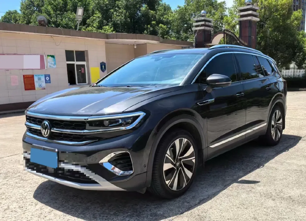 2024 Volkswagen Talagon 2.0T 220HP L4 7DCT,autocango,china used car exporter,china ev exporter,chinese used car exporter,chinese used ev exporter