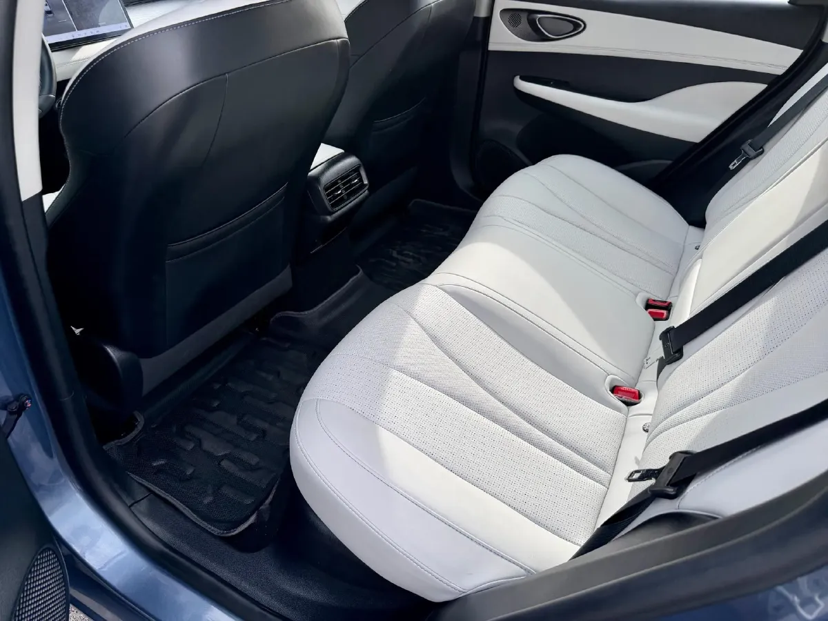 2025 BYD Seal05 DM-i 1.5L 101HP L4 E-CVT PHEV 15.87KWH,autocango,china used car exporter,china ev exporter,chinese used car exporter,chinese used ev exporter