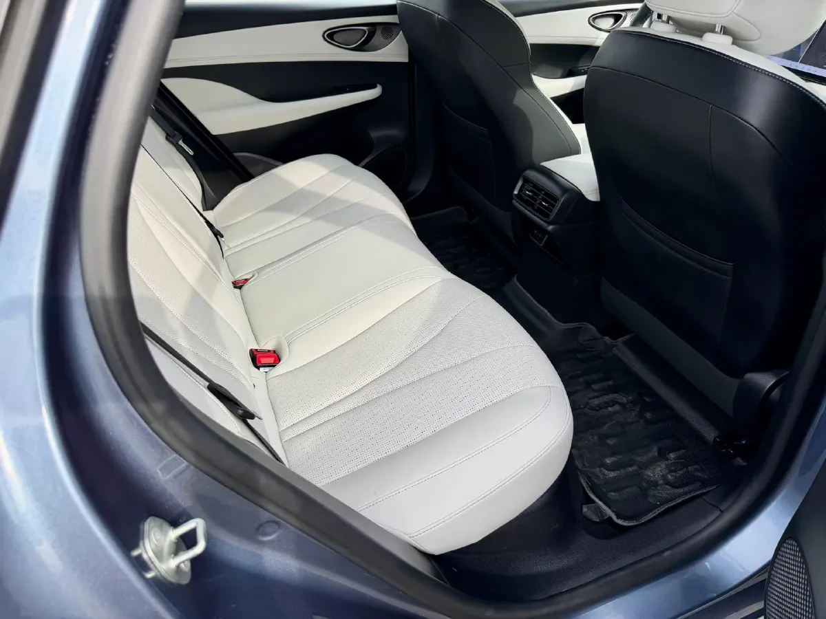 2025 BYD Seal05 DM-i 1.5L 101HP L4 E-CVT PHEV 15.87KWH,autocango,china used car exporter,china ev exporter,chinese used car exporter,chinese used ev exporter