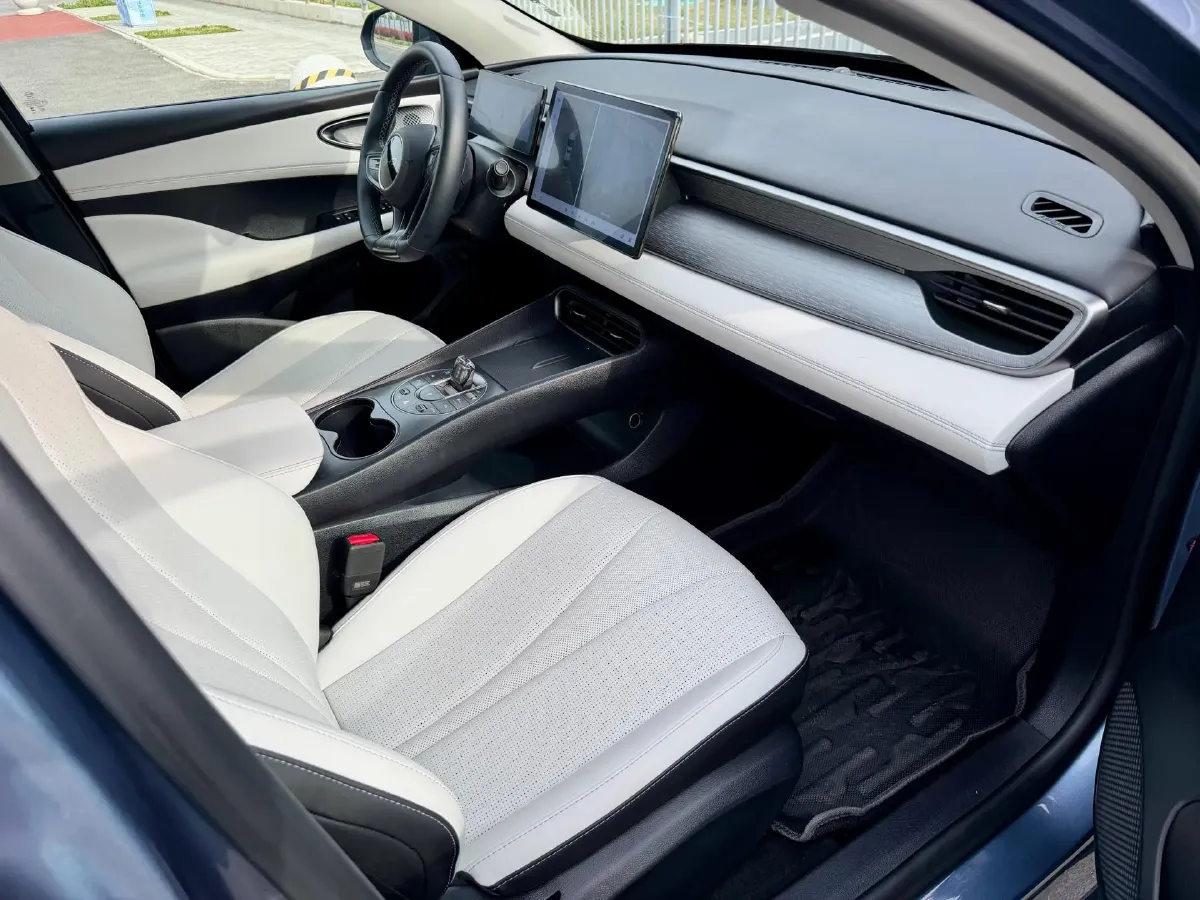 2025 BYD Seal05 DM-i 1.5L 101HP L4 E-CVT PHEV 15.87KWH,autocango,china used car exporter,china ev exporter,chinese used car exporter,chinese used ev exporter