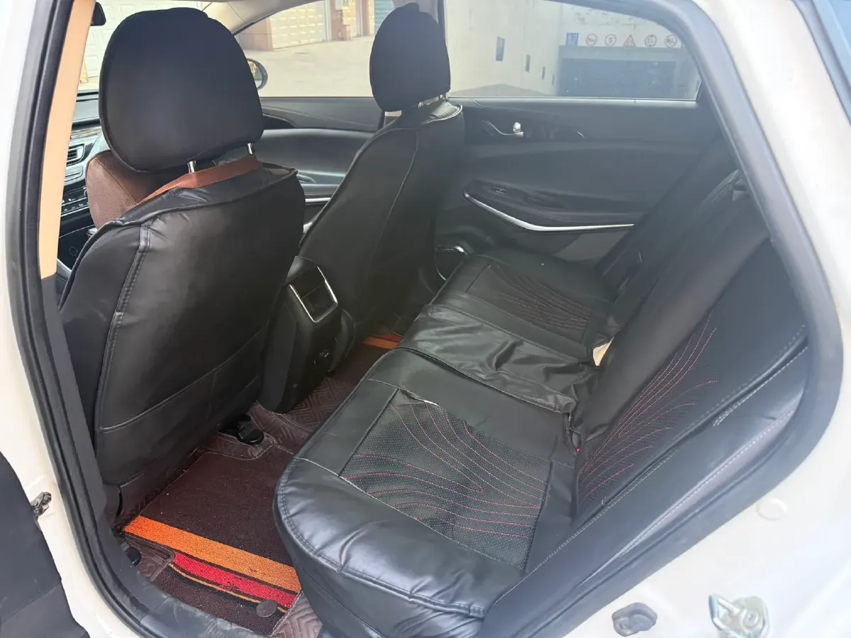 2020 ChangAn Raeton CC 1.5T 156HP L4 6AT,autocango,china used car exporter,china ev exporter,chinese used car exporter,chinese used ev exporter