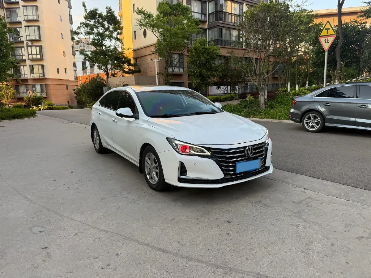 2020 ChangAn Raeton CC 1.5T 156HP L4 6AT,autocango,china used car exporter,china ev exporter,chinese used car exporter,chinese used ev exporter