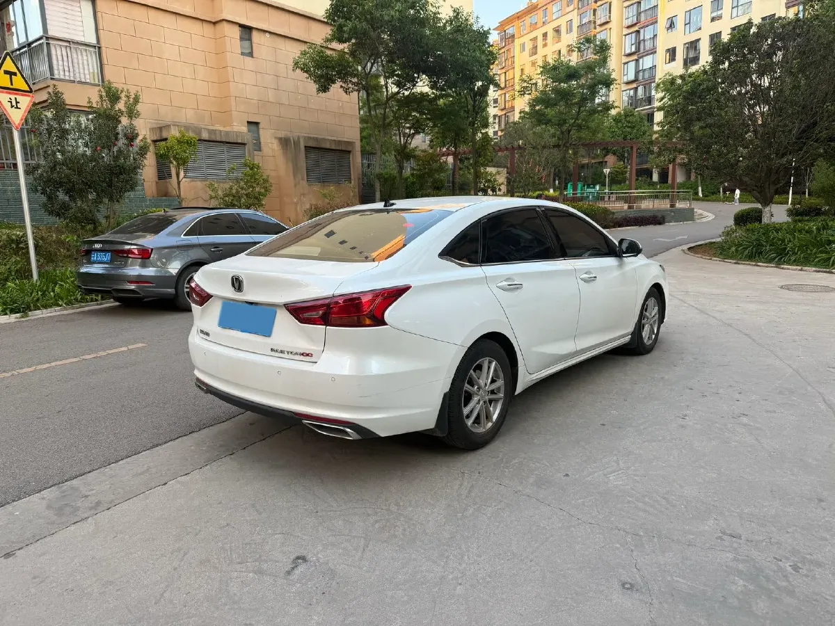 2020 ChangAn Raeton CC 1.5T 156HP L4 6AT,autocango,china used car exporter,china ev exporter,chinese used car exporter,chinese used ev exporter