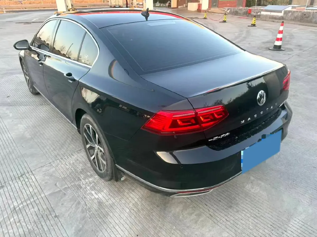 2020 Volkswagen Magotan 2.0T 186HP L4 7DCT,autocango,china used car exporter,china ev exporter,chinese used car exporter,chinese used ev exporter