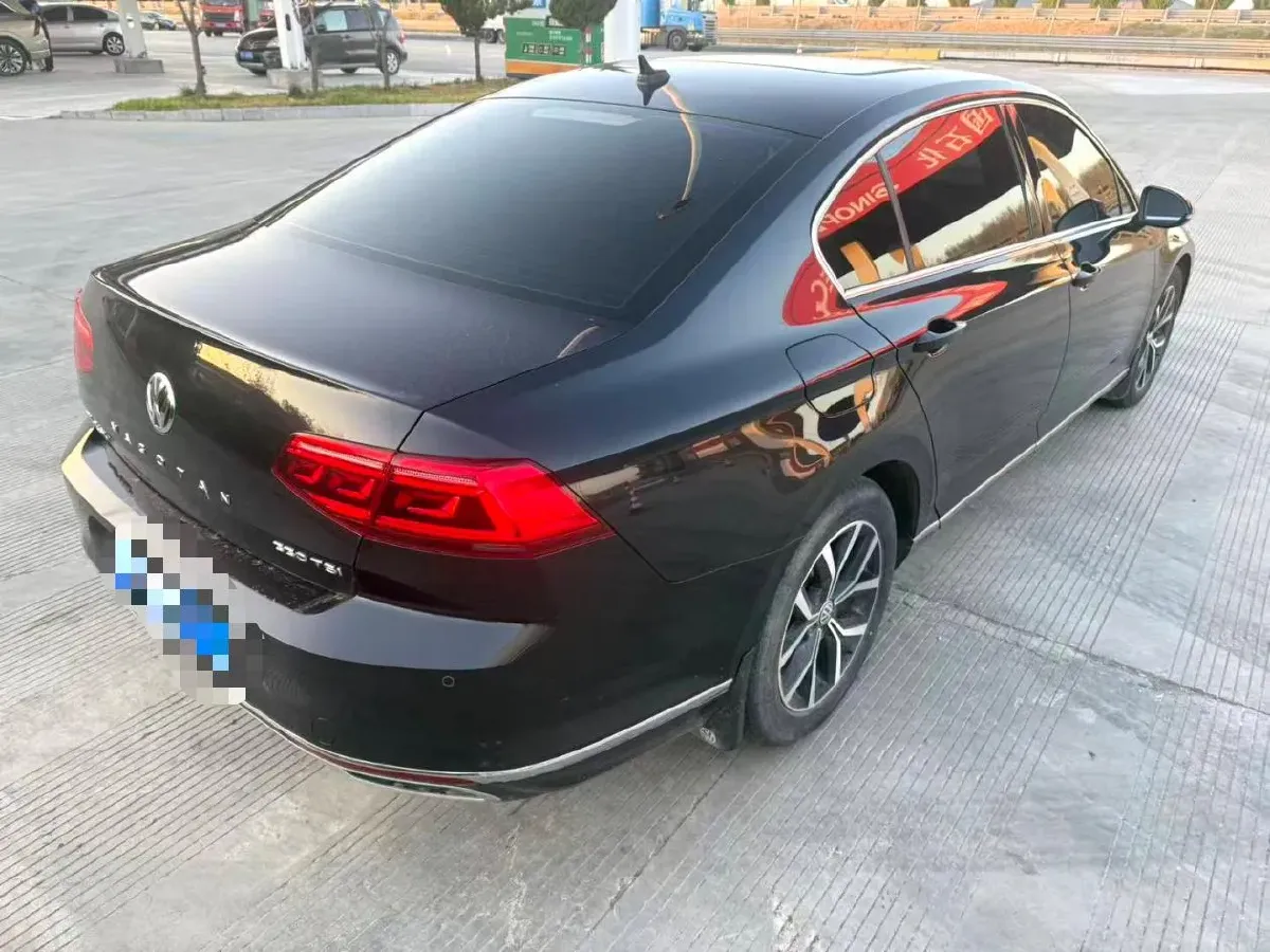 2020 Volkswagen Magotan 2.0T 186HP L4 7DCT,autocango,china used car exporter,china ev exporter,chinese used car exporter,chinese used ev exporter