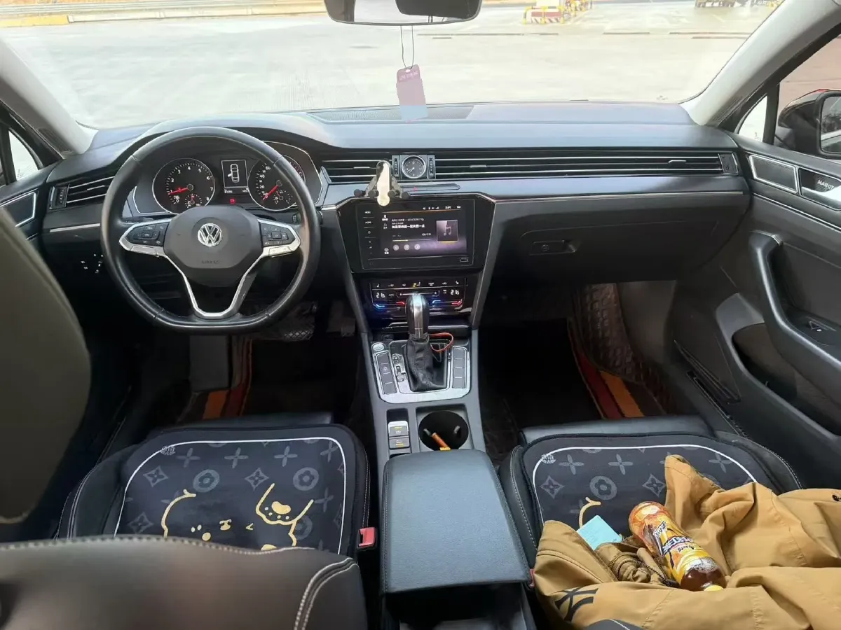 2020 Volkswagen Magotan 2.0T 186HP L4 7DCT,autocango,china used car exporter,china ev exporter,chinese used car exporter,chinese used ev exporter