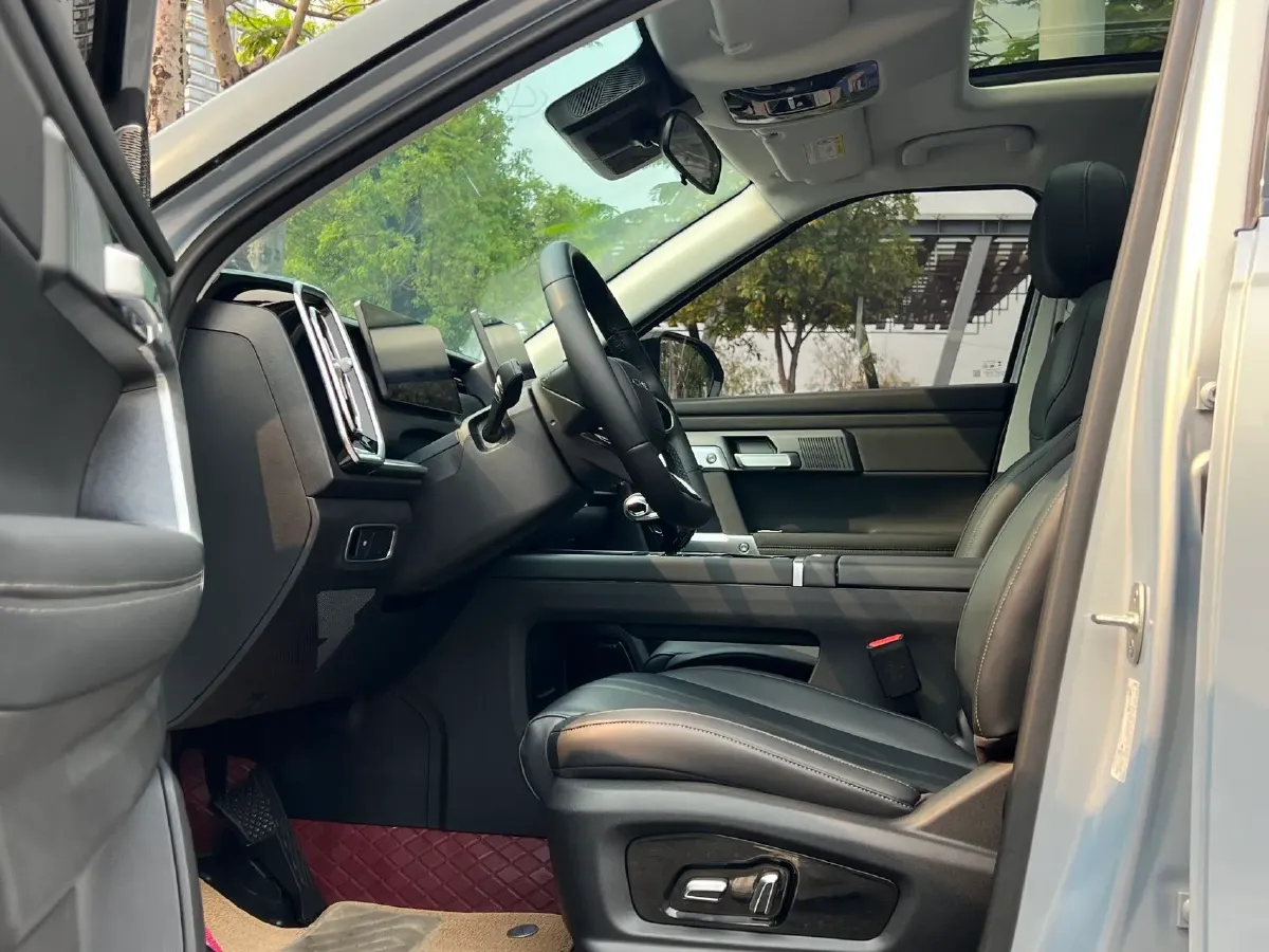 2025 Chery Tiggo 7 1.6T 197HP L4 7DCT,autocango,china used car exporter,china ev exporter,chinese used car exporter,chinese used ev exporter