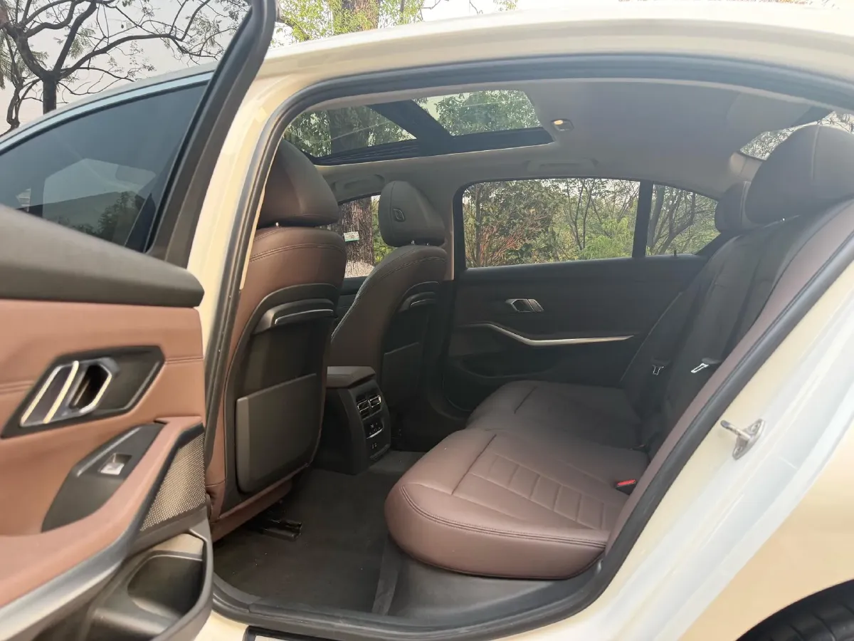 2020 BMW 3 Series 2.0T 156HP L4 8AT,autocango,china used car exporter,china ev exporter,chinese used car exporter,chinese used ev exporter