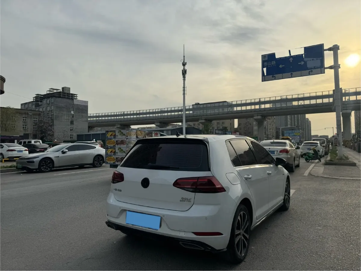 2019 BYD Song MAX 1.5T 160HP L4 6DCT PHEV 15.98KWH,autocango,china used car exporter,china ev exporter,chinese used car exporter,chinese used ev exporter