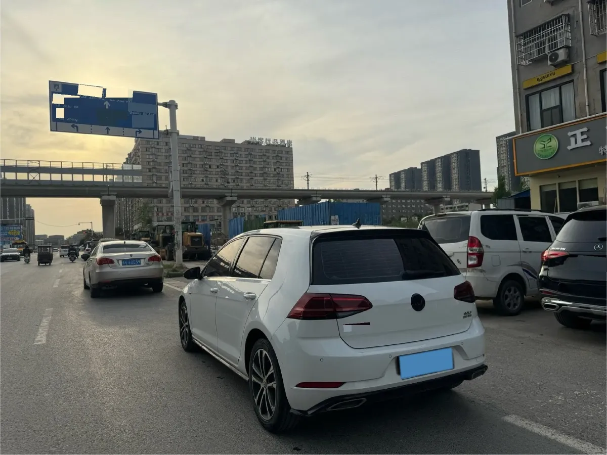 2019 BYD Song MAX 1.5T 160HP L4 6DCT PHEV 15.98KWH,autocango,china used car exporter,china ev exporter,chinese used car exporter,chinese used ev exporter