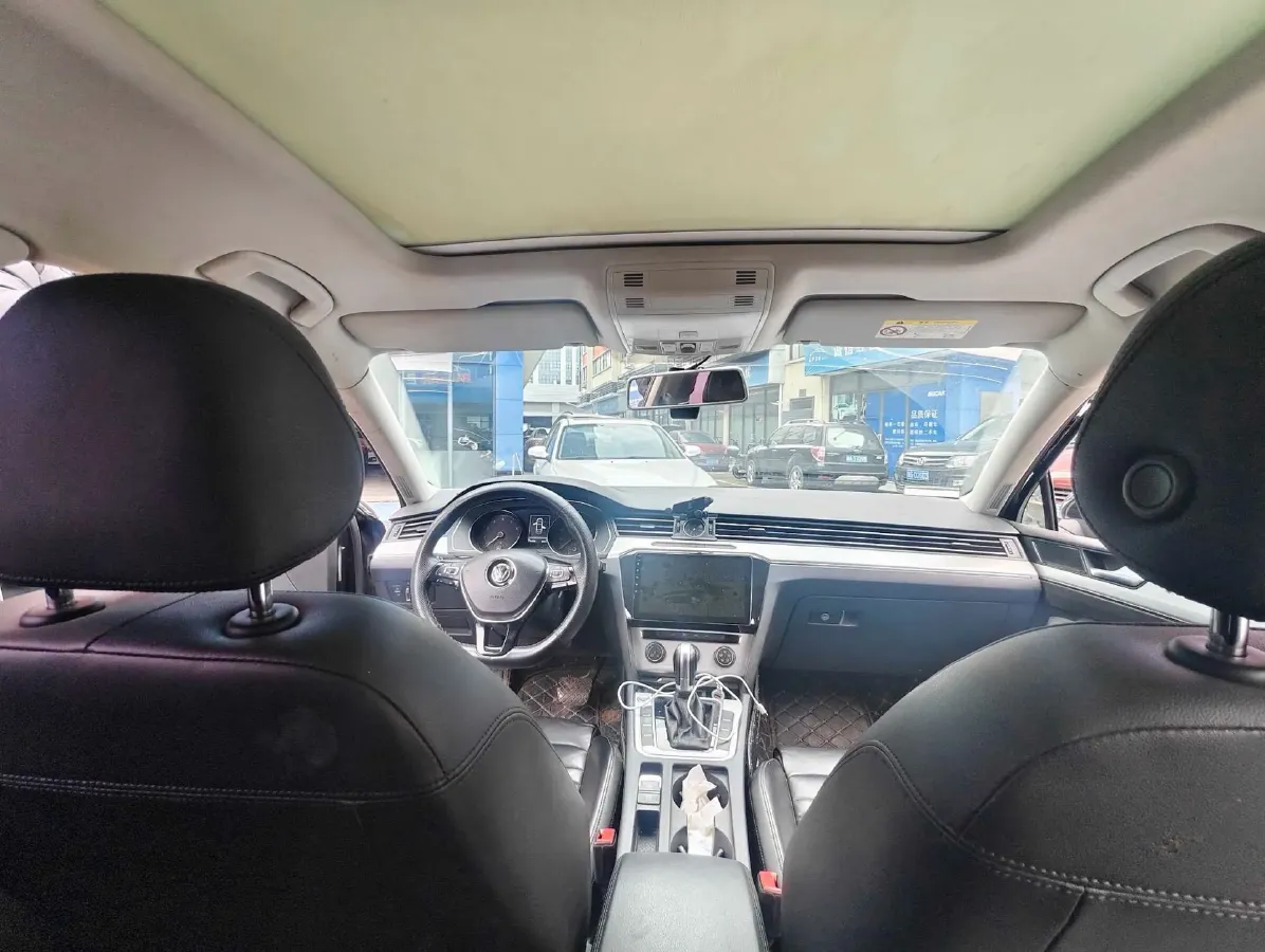 2018 Volkswagen Magotan 1.4T 150HP L4 7DCT,autocango,china used car exporter,china ev exporter,chinese used car exporter,chinese used ev exporter