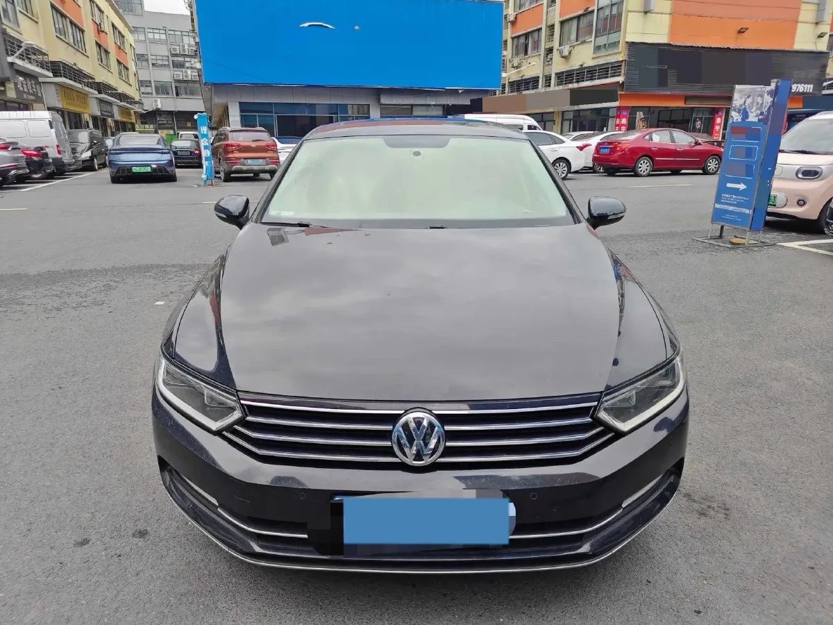 2018 Volkswagen Magotan 1.4T 150HP L4 7DCT,autocango,china used car exporter,china ev exporter,chinese used car exporter,chinese used ev exporter