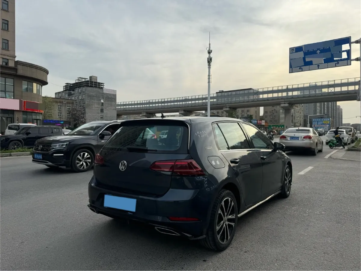 2019 BYD Song MAX 1.5T 160HP L4 6DCT PHEV 15.98KWH,autocango,china used car exporter,china ev exporter,chinese used car exporter,chinese used ev exporter