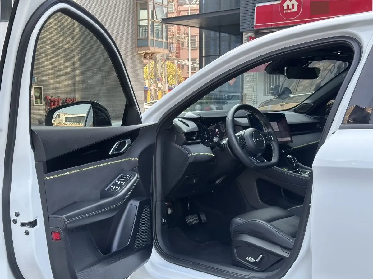 2023 LYNK&CO 03 2.0T 254HP L4 7DCT,autocango,china used car exporter,china ev exporter,chinese used car exporter,chinese used ev exporter