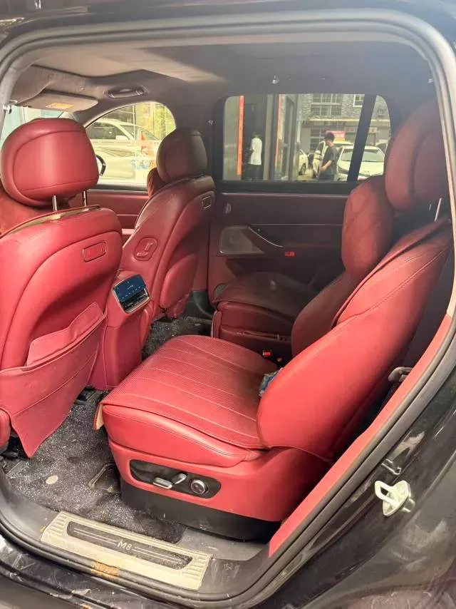 2025 AITO AITO M8 REEV 160HP REEV 53.4KWH,autocango,china used car exporter,china ev exporter,chinese used car exporter,chinese used ev exporter