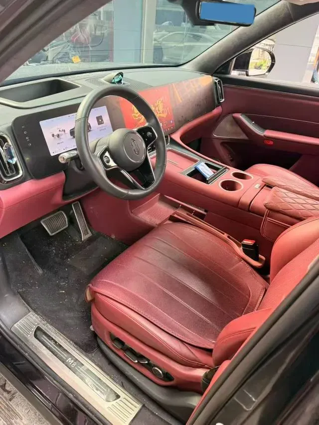 2025 AITO AITO M8 REEV 160HP REEV 53.4KWH,autocango,china used car exporter,china ev exporter,chinese used car exporter,chinese used ev exporter