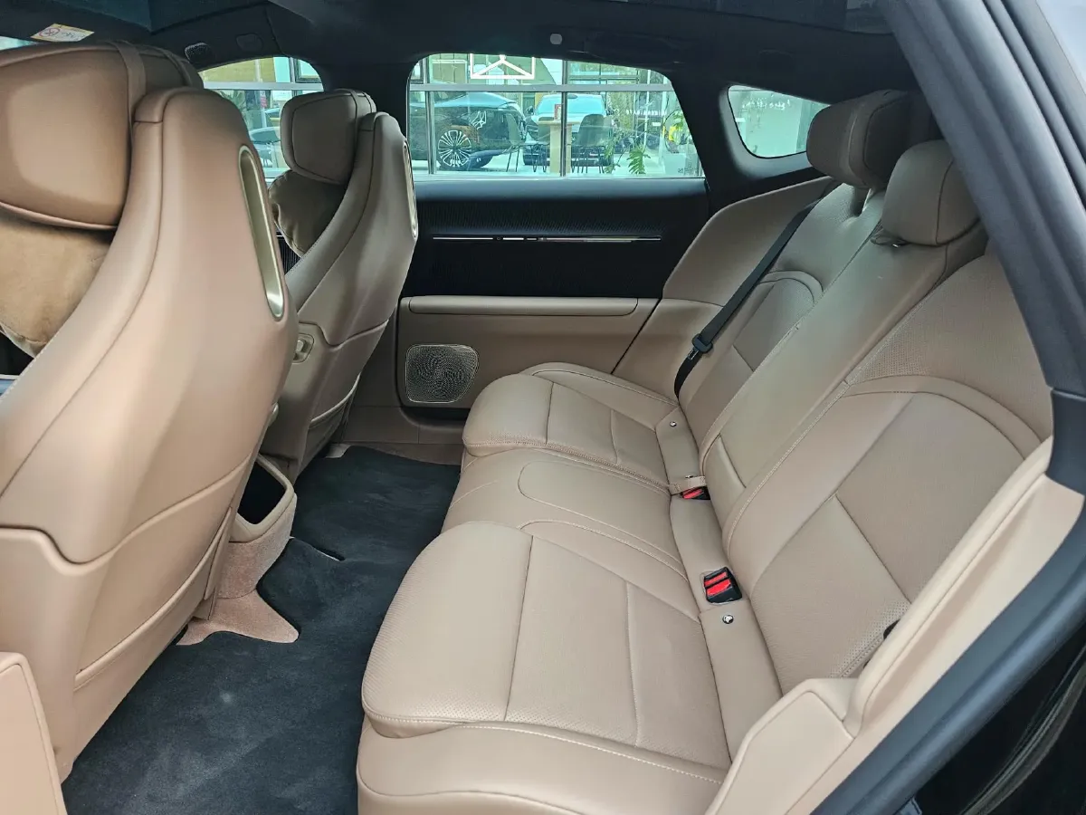 2025 Avatr 12 BEV,autocango,china used car exporter,china ev exporter,chinese used car exporter,chinese used ev exporter