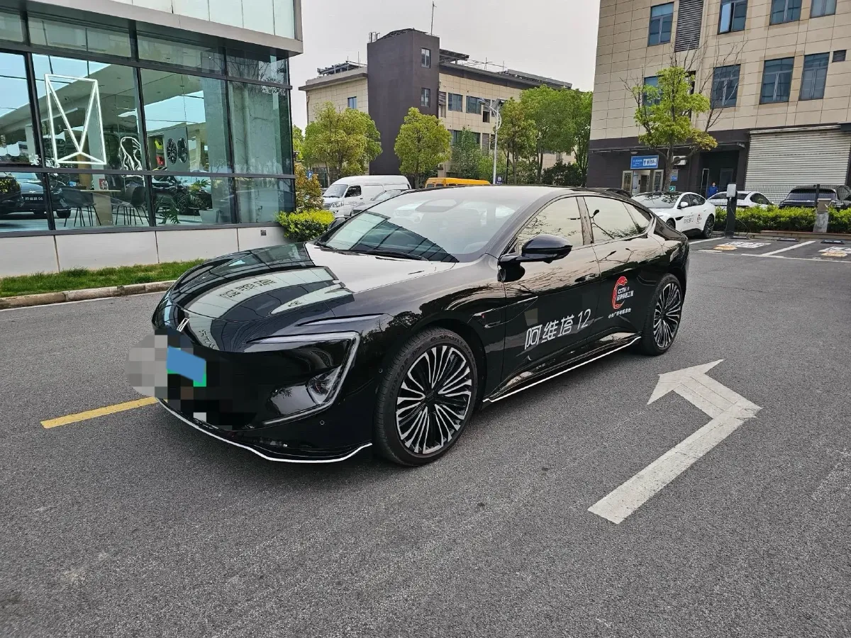 2025 Avatr 12 BEV,autocango,china used car exporter,china ev exporter,chinese used car exporter,chinese used ev exporter