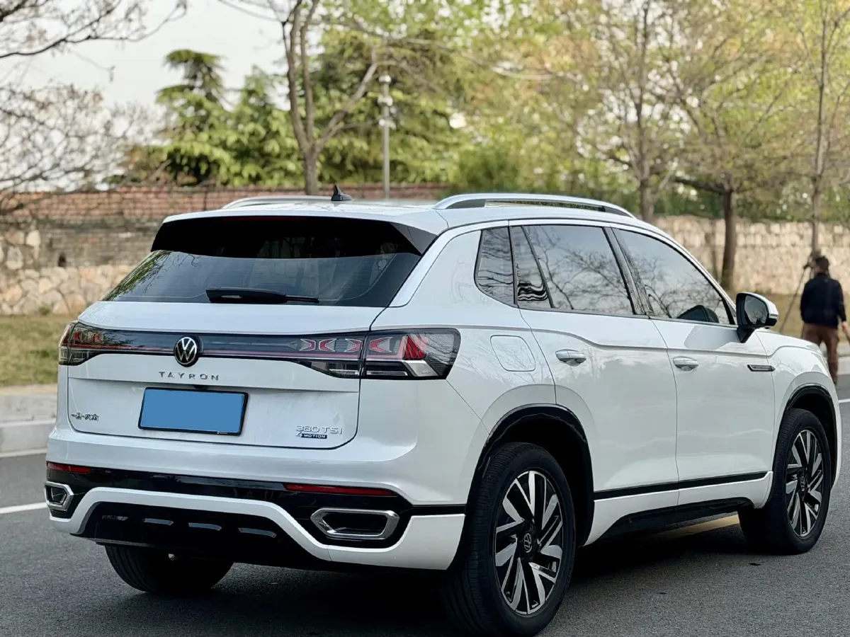 2023 Volkswagen Tayron 2.0T 220HP L4 7DCT,autocango,china used car exporter,china ev exporter,chinese used car exporter,chinese used ev exporter