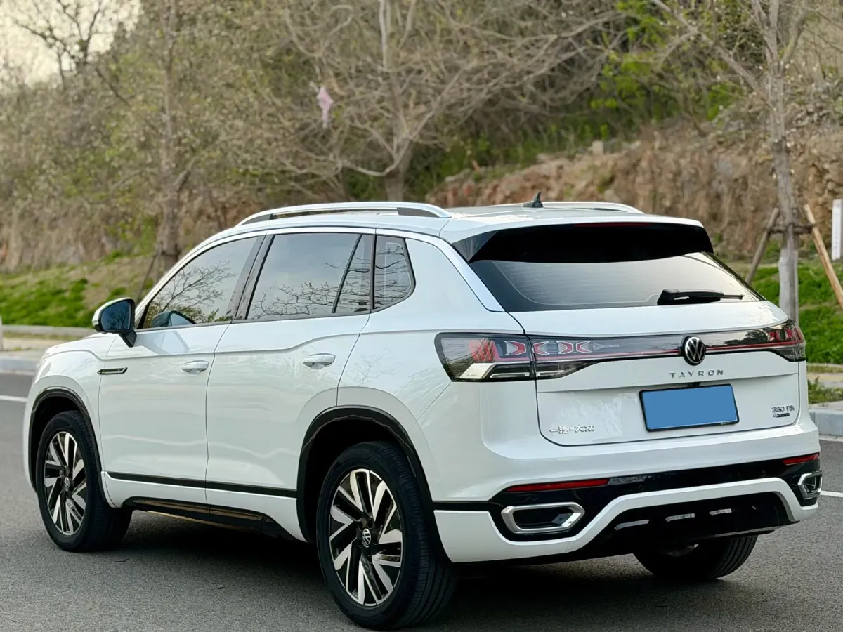 2023 Volkswagen Tayron 2.0T 220HP L4 7DCT,autocango,china used car exporter,china ev exporter,chinese used car exporter,chinese used ev exporter