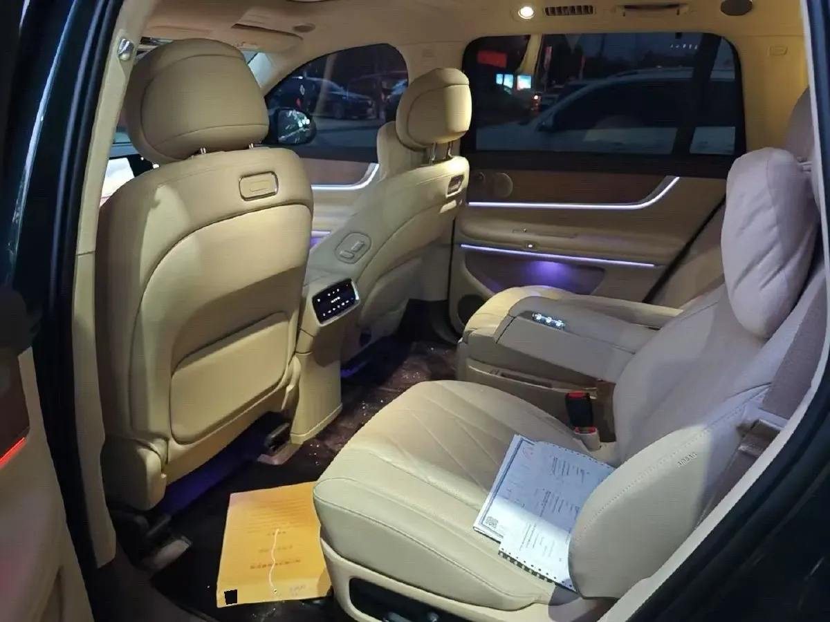 2024 AITO AITO M9 1.5T 152HP L4 REEV 42KWH,autocango,china used car exporter,china ev exporter,chinese used car exporter,chinese used ev exporter