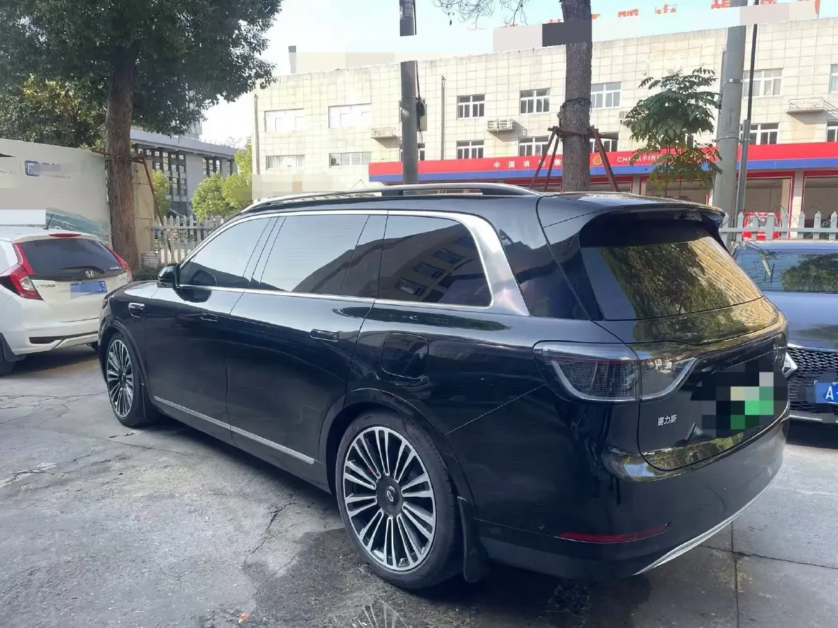 2024 AITO AITO M9 1.5T 152HP L4 REEV 42KWH,autocango,china used car exporter,china ev exporter,chinese used car exporter,chinese used ev exporter