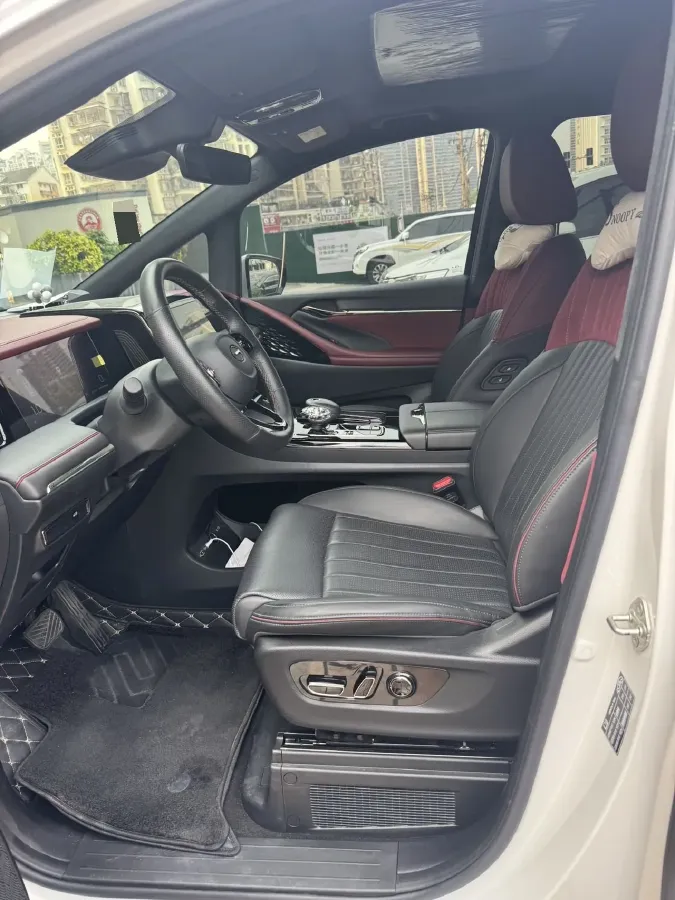 2023 GAC Trumpchi M8 2.0T 252HP L4 8AT,autocango,china used car exporter,china ev exporter,chinese used car exporter,chinese used ev exporter