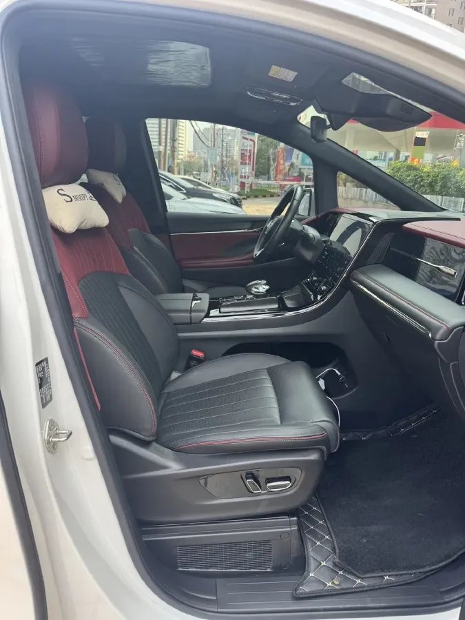 2023 GAC Trumpchi M8 2.0T 252HP L4 8AT,autocango,china used car exporter,china ev exporter,chinese used car exporter,chinese used ev exporter