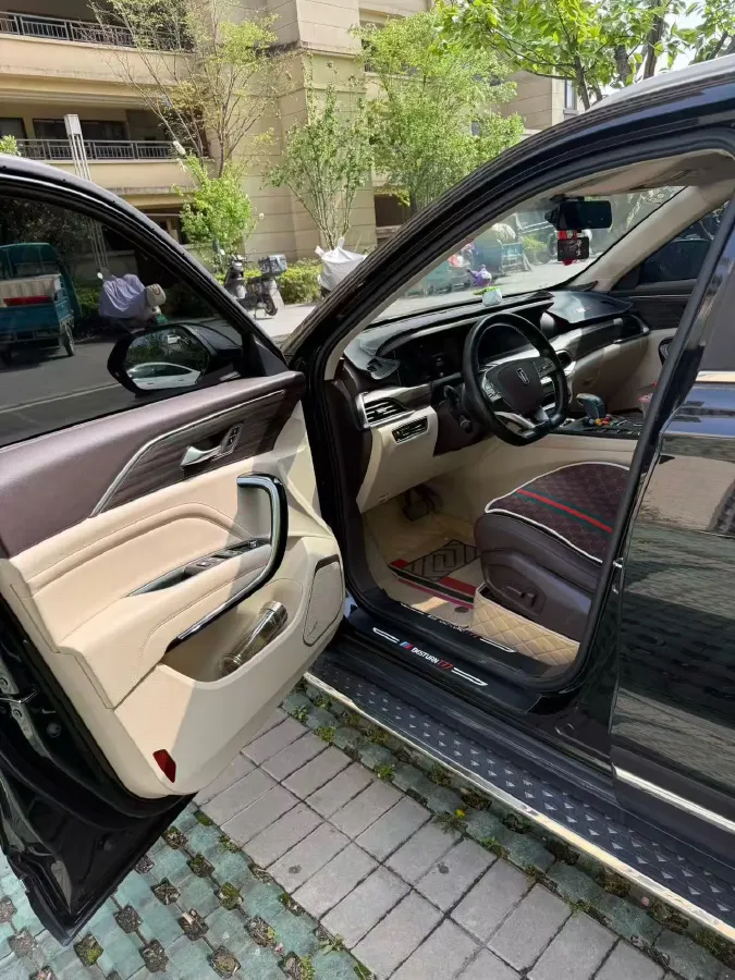 2021 Bestune T77 1.5T 169HP L4 7DCT,autocango,china used car exporter,china ev exporter,chinese used car exporter,chinese used ev exporter