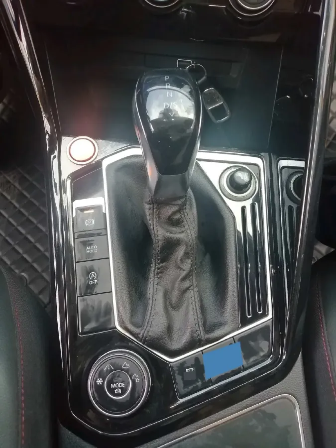 2019 Jeep Cherokee 2.0T 265HP L4 9AT,autocango,china used car exporter,china ev exporter,chinese used car exporter,chinese used ev exporter