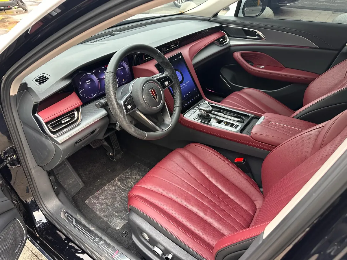 2024 HongQi H5 2.0T 224HP L4 8AT,autocango,china used car exporter,china ev exporter,chinese used car exporter,chinese used ev exporter