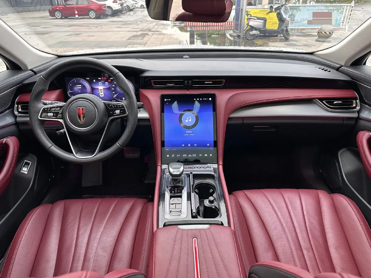 2024 HongQi H5 2.0T 224HP L4 8AT,autocango,china used car exporter,china ev exporter,chinese used car exporter,chinese used ev exporter