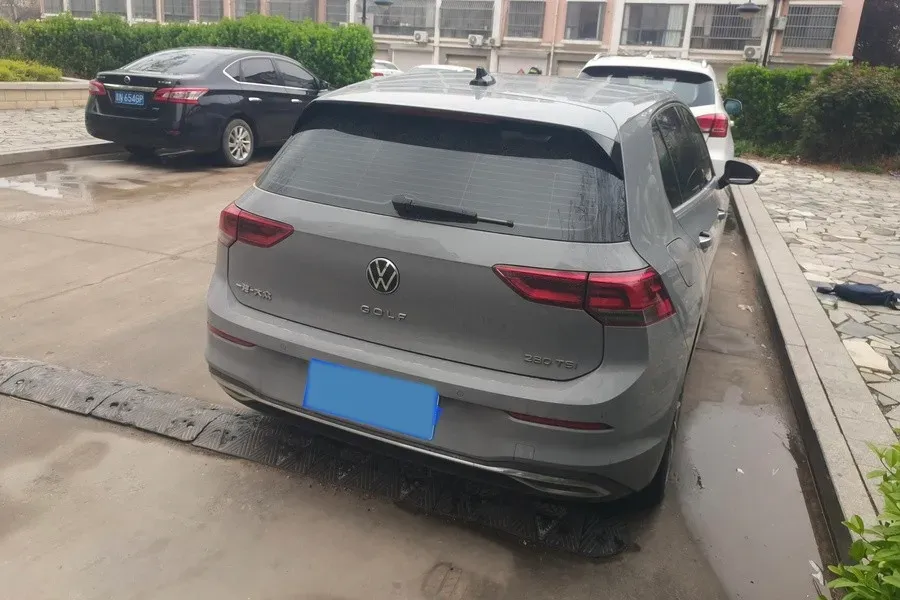 2023 Volkswagen Golf 1.4T 150HP L4 7DCT,autocango,china used car exporter,china ev exporter,chinese used car exporter,chinese used ev exporter