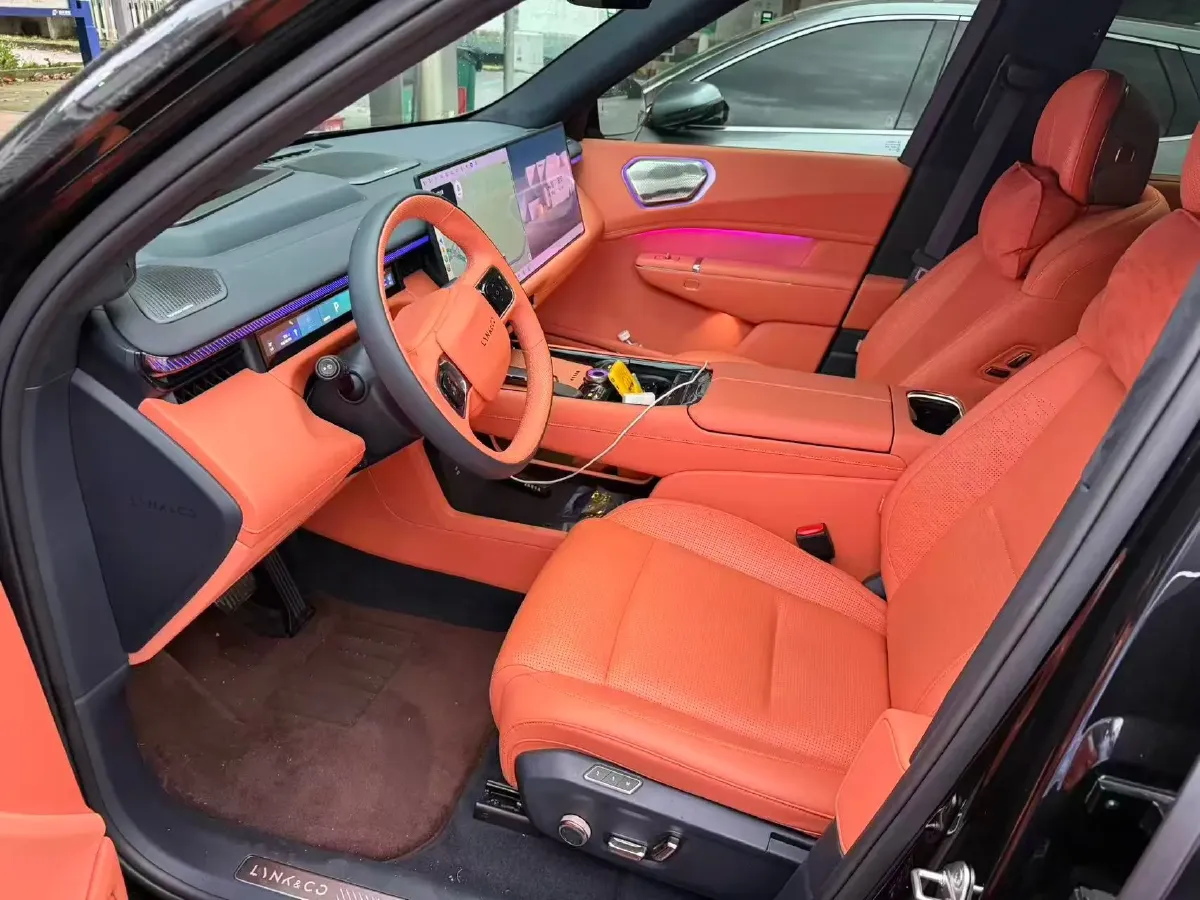 2025 LYNK&CO 900 1.5T 190HP L4 3DHT PHEV 43.3KWH,autocango,china used car exporter,china ev exporter,chinese used car exporter,chinese used ev exporter