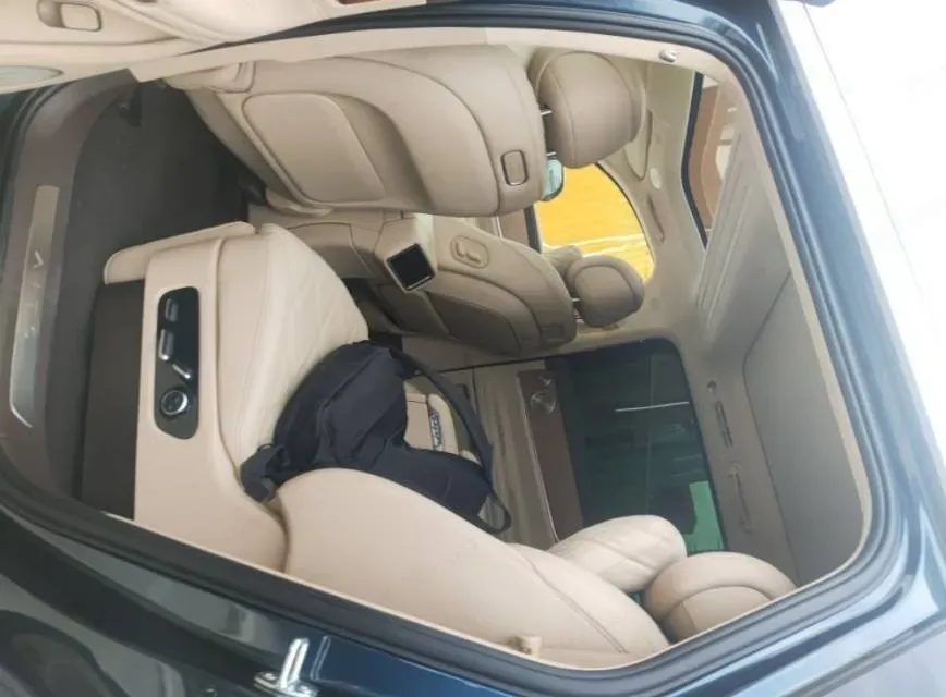 2025 AITO AITO M9 REEV 160HP REEV 52KWH,autocango,china used car exporter,china ev exporter,chinese used car exporter,chinese used ev exporter