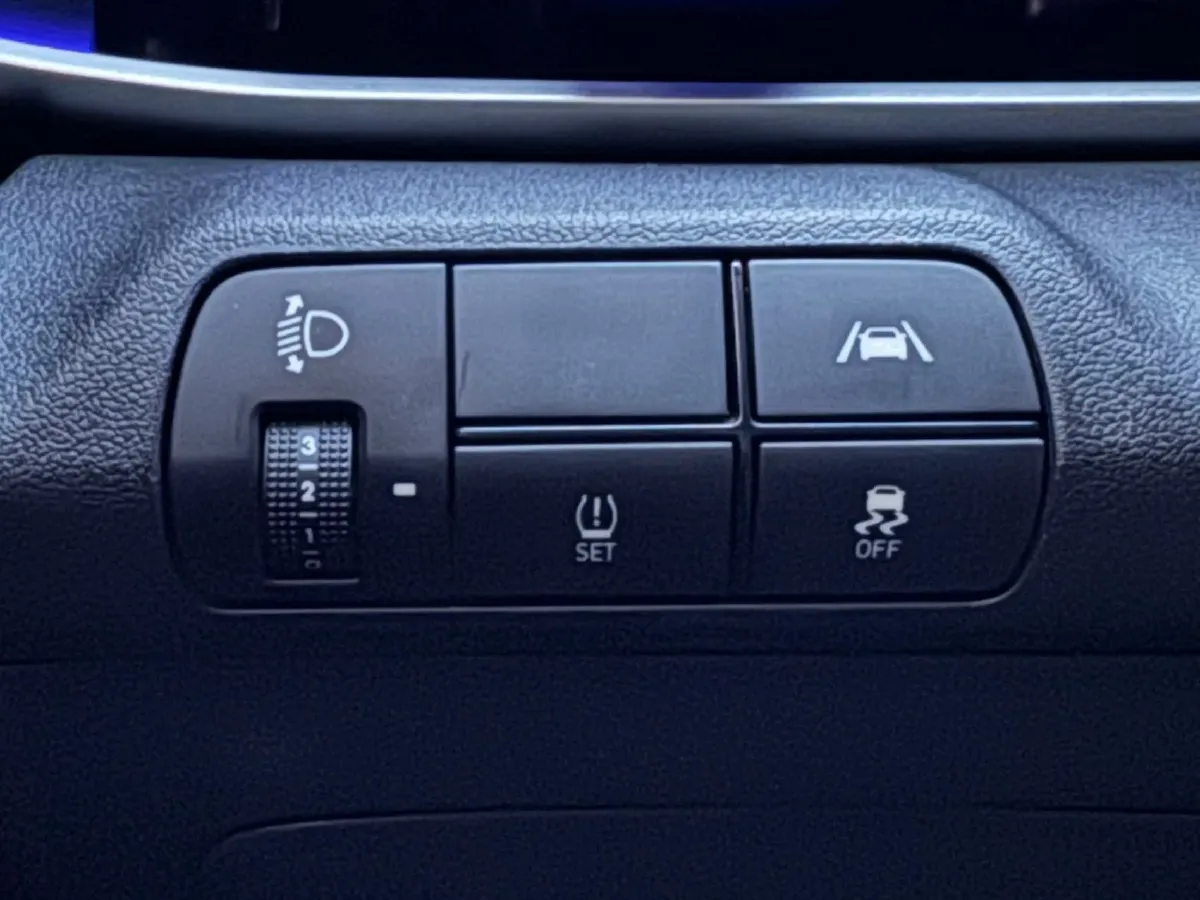 2022 Hyundai Elantra 1.5L 115HP L4 CVT,autocango,china used car exporter,china ev exporter,chinese used car exporter,chinese used ev exporter