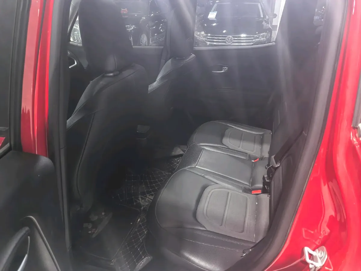 2019 Jeep Renegade 1.3T 173HP L4 7DCT,autocango,china used car exporter,china ev exporter,chinese used car exporter,chinese used ev exporter