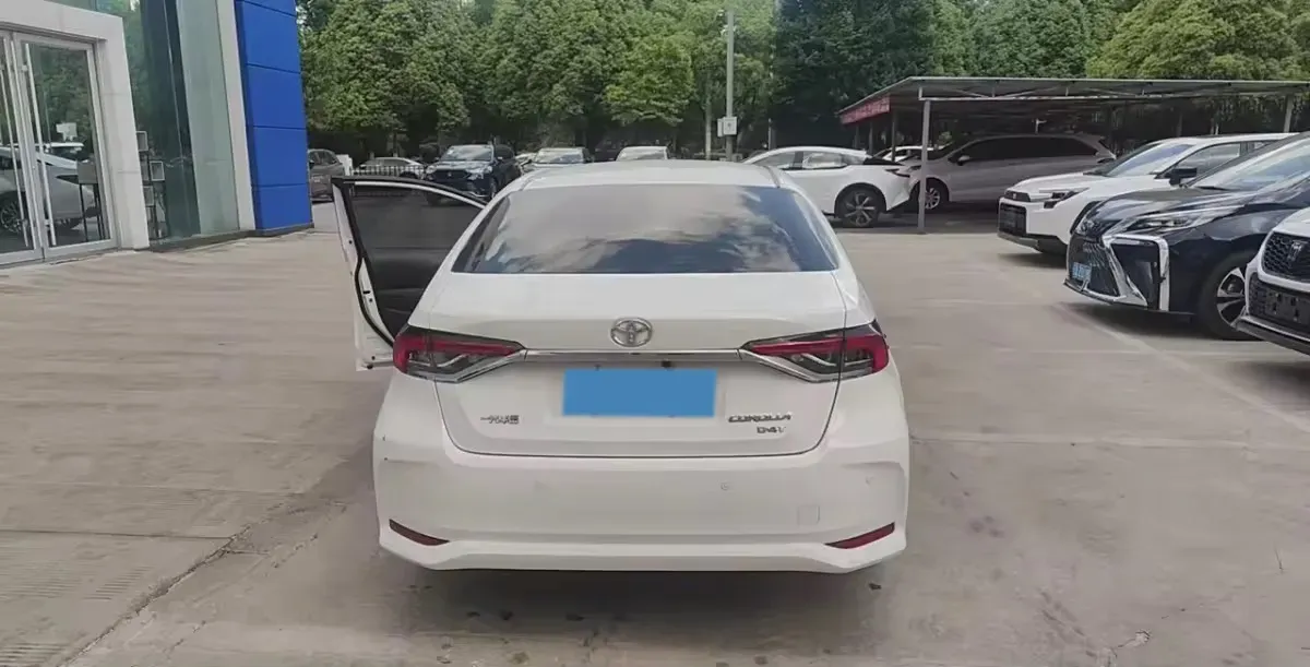 2021 Toyota Corolla 1.2T 116HP L4 CVT,autocango,china used car exporter,china ev exporter,chinese used car exporter,chinese used ev exporter