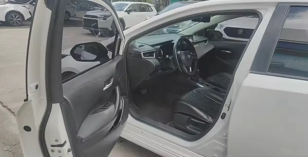 2021 Toyota Corolla 1.2T 116HP L4 CVT,autocango,china used car exporter,china ev exporter,chinese used car exporter,chinese used ev exporter