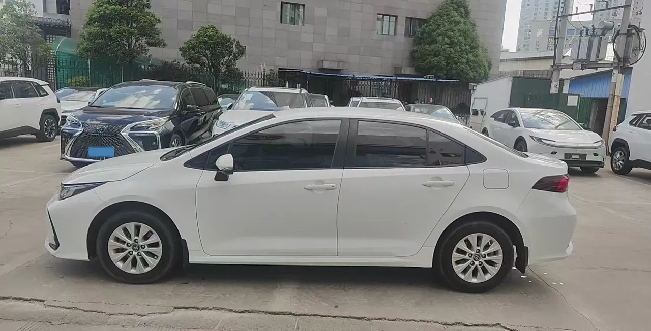 2021 Toyota Corolla 1.2T 116HP L4 CVT,autocango,china used car exporter,china ev exporter,chinese used car exporter,chinese used ev exporter