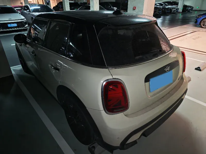 2022 MINI MINI 1.5T 136HP L3 7DCT,autocango,china used car exporter,china ev exporter,chinese used car exporter,chinese used ev exporter
