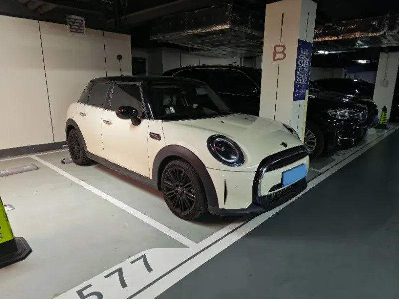 2022 MINI MINI 1.5T 136HP L3 7DCT,autocango,china used car exporter,china ev exporter,chinese used car exporter,chinese used ev exporter