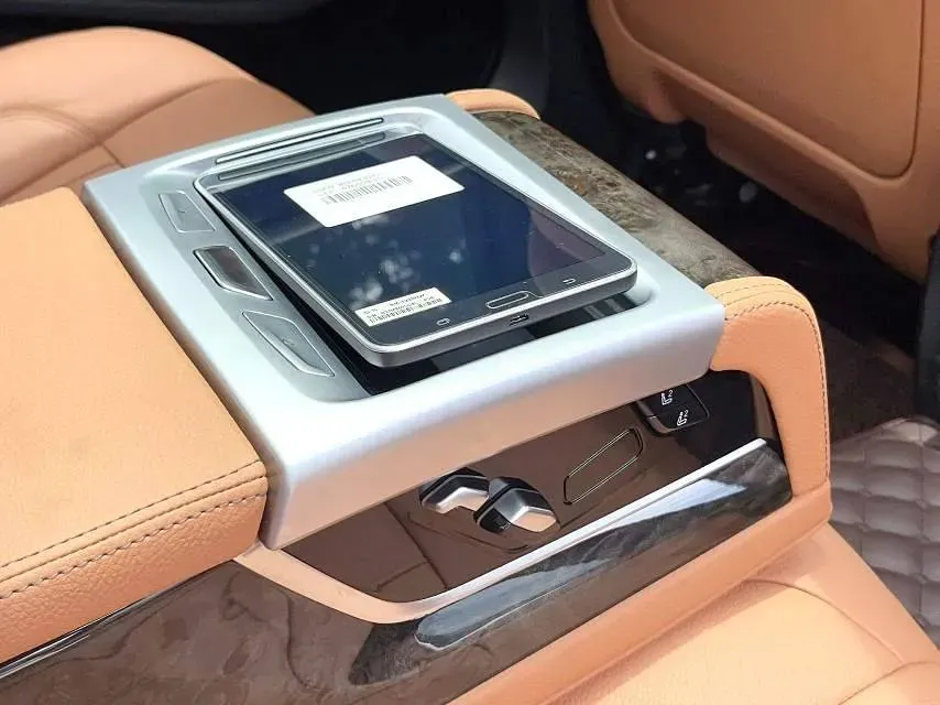 2020 BMW 5 Series 2.0T 252HP L4 8AT,autocango,china used car exporter,china ev exporter,chinese used car exporter,chinese used ev exporter