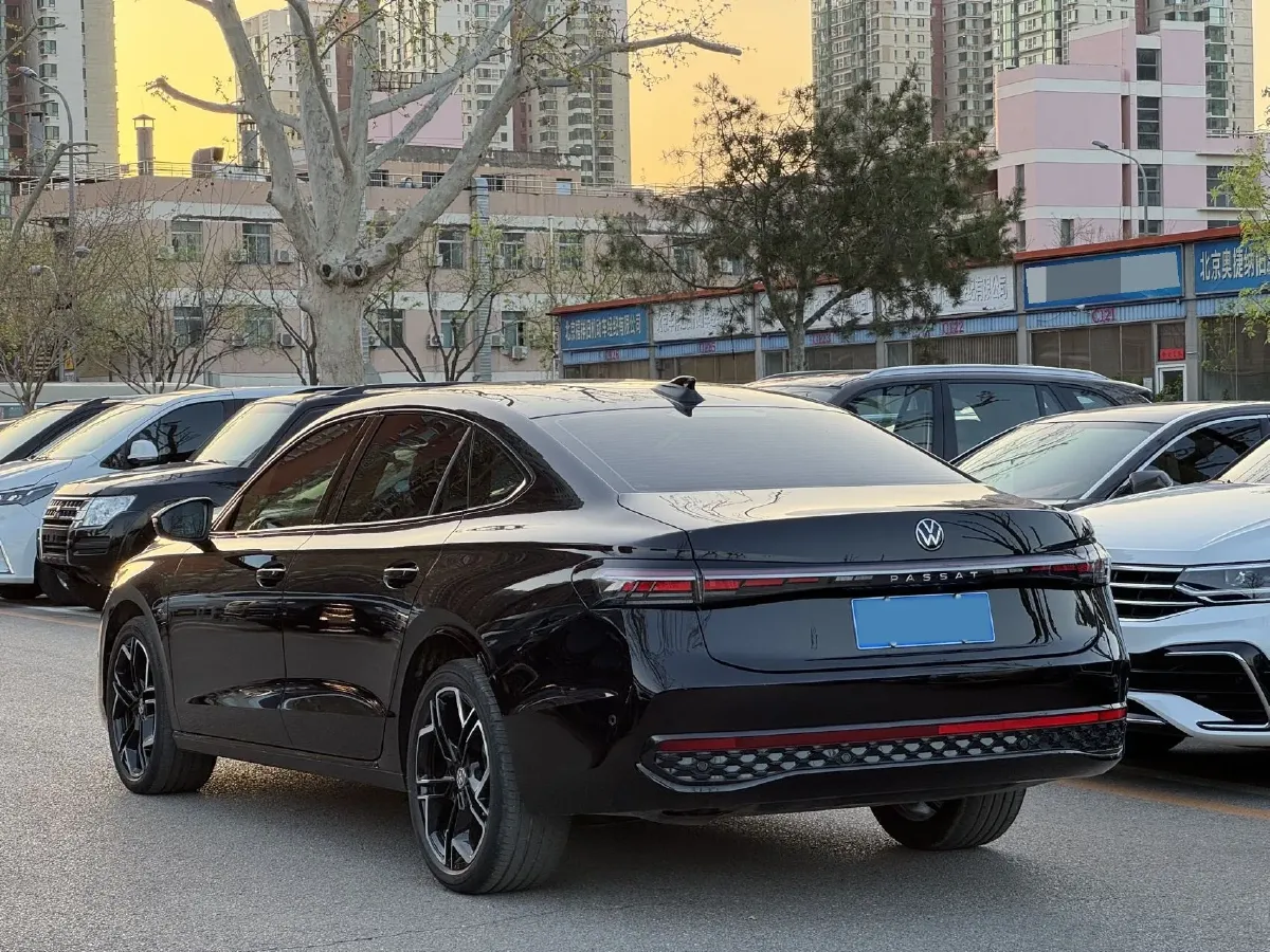 2025 Volkswagen Passat 2.0T 220HP L4 7DCT,autocango,china used car exporter,china ev exporter,chinese used car exporter,chinese used ev exporter