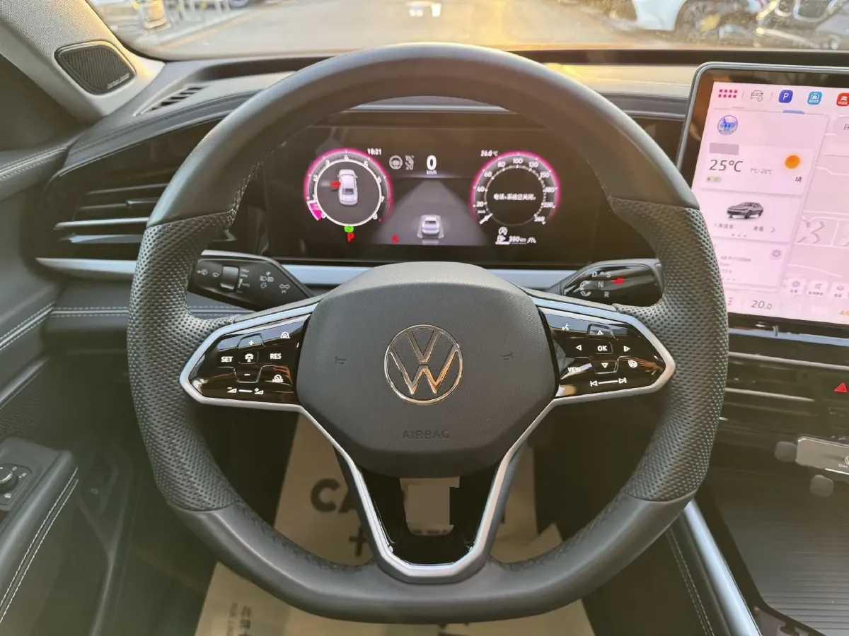 2025 Volkswagen Passat 2.0T 220HP L4 7DCT,autocango,china used car exporter,china ev exporter,chinese used car exporter,chinese used ev exporter