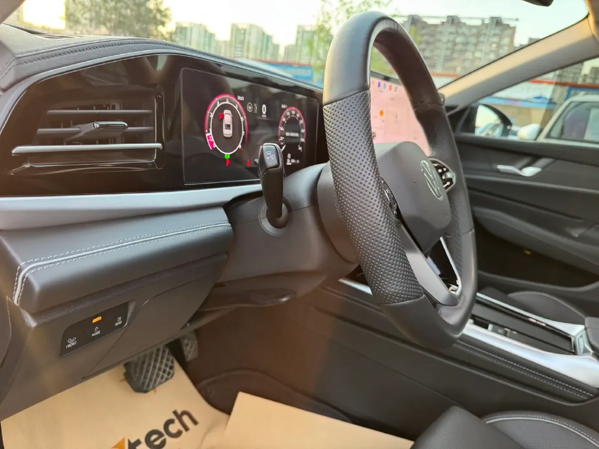 2025 Volkswagen Passat 2.0T 220HP L4 7DCT,autocango,china used car exporter,china ev exporter,chinese used car exporter,chinese used ev exporter